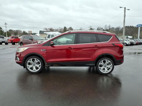 Used 2019 Ford Escape Titanium w/ U9j03 - Titanium Tow Package image 2