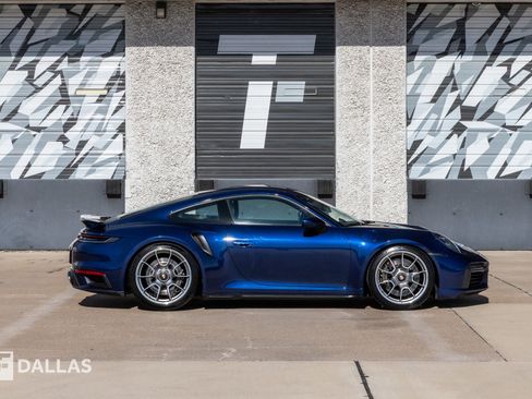 Used 2021 Porsche 911 Turbo image 20