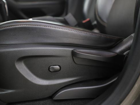 Used 2021 Chevrolet Trax LT image 26