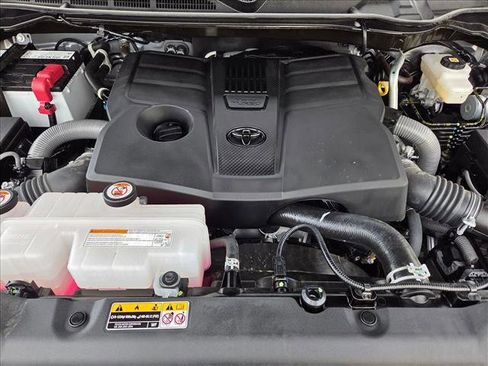 Used 2025 Toyota Tundra SR5 image 21