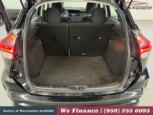 Used 2022 Nissan Kicks SV FWD image 29
