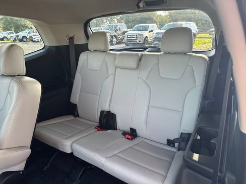 Used 2022 Kia Telluride EX w/ EX Premium Package FWD image 13