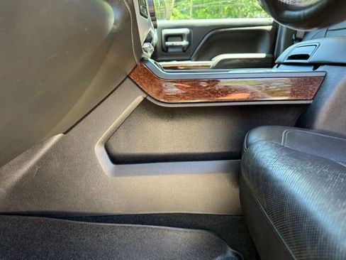 Used 2017 GMC Sierra 1500 SLT AWD/4WD image 28