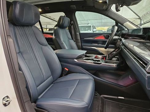 New 2025 Cadillac Escalade IQ Luxury 2 image 27