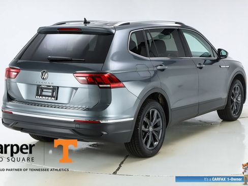 Used 2024 Volkswagen Tiguan SE w/ Panoramic Sunroof Package FWD image 48