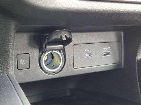 New 2025 Nissan Versa SR w/ Trunk Package image 26