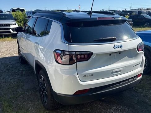 Used 2024 Jeep Compass Limited AWD/4WD image 17