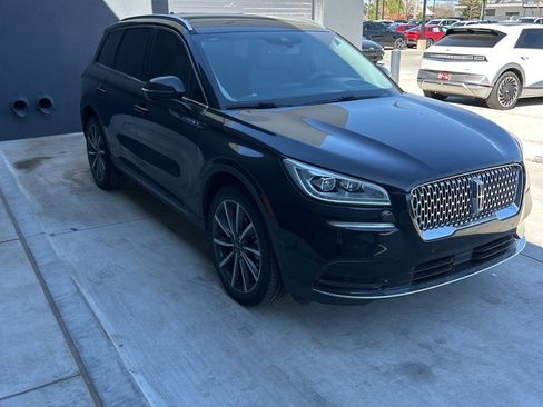 Used 2020 Lincoln Corsair Reserve w/ Equipment Group 201A image 3