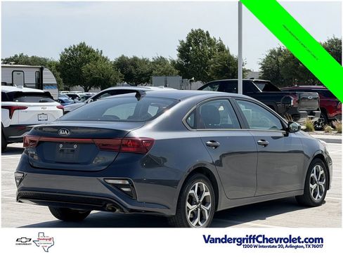 Used 2021 Kia Forte LXS FWD image 4
