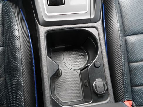 Used 2022 Volkswagen Golf R 2.0T DSG image 41