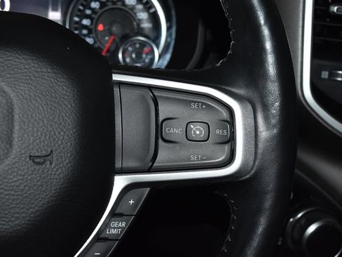 Used 2020 RAM 1500 Big Horn AWD/4WD image 9