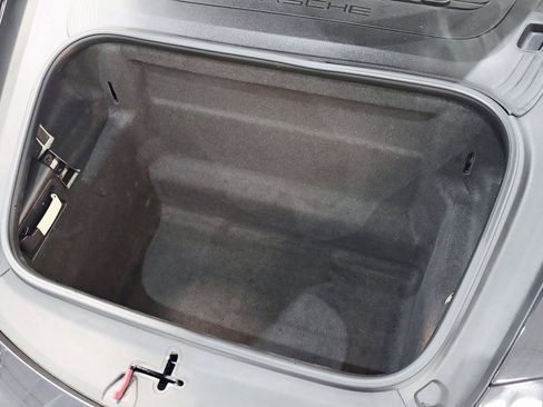 Used 2019 Porsche 911 Carrera image 33