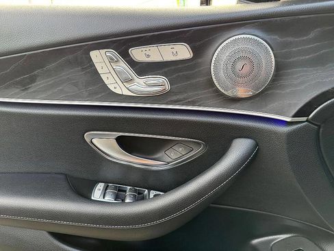 Used 2017 Mercedes-Benz E 300 4MATIC image 15