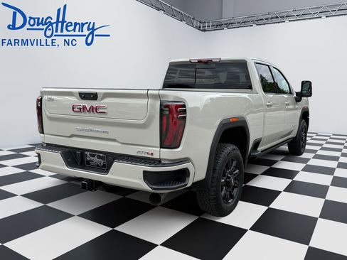 New 2026 GMC Sierra 2500 AT4 AWD/4WD image 5