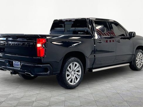 Used 2019 Chevrolet Silverado 1500 High Country w/ High Country Premium Package AWD/4WD image 7