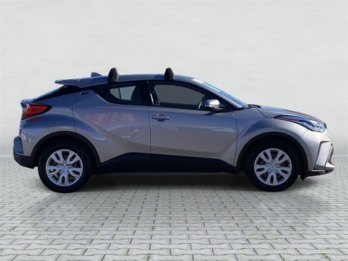 Certified 2020 Toyota C-HR LE image 8