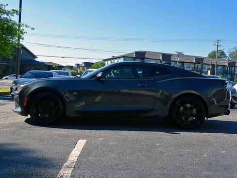 Used 2016 Chevrolet Camaro SS RWD image 7