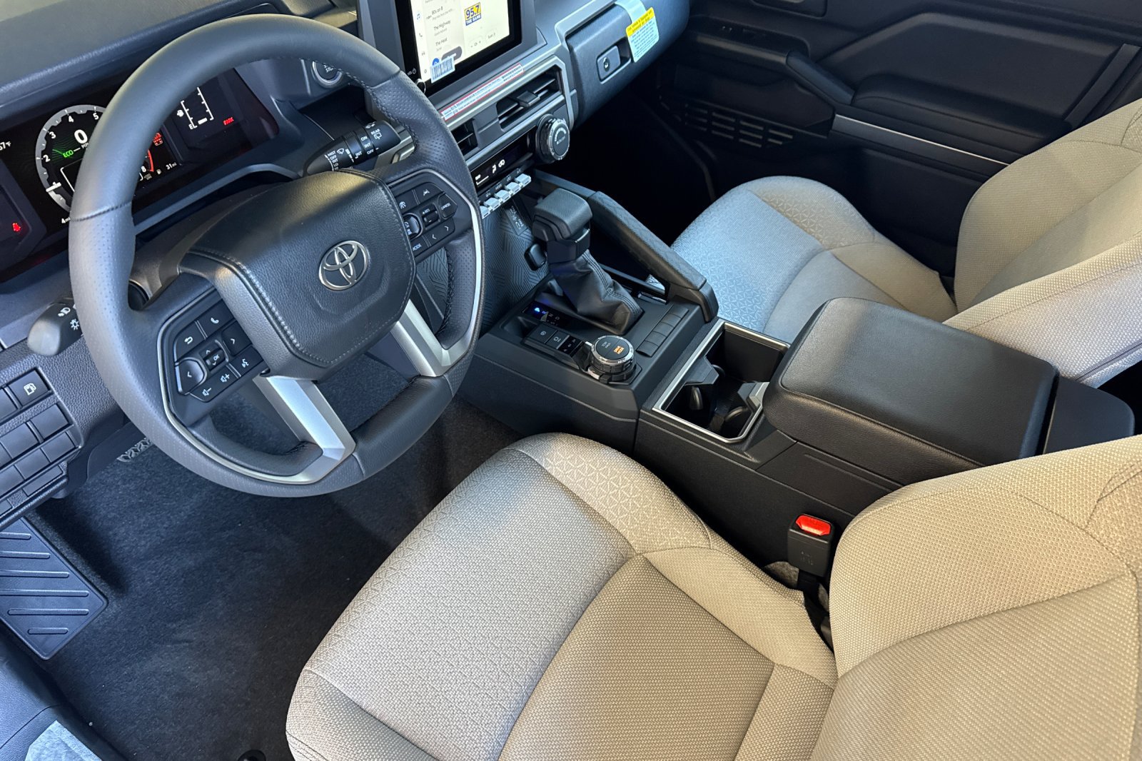 New 2026 Toyota 4Runner SR5 AWD/4WD image 7