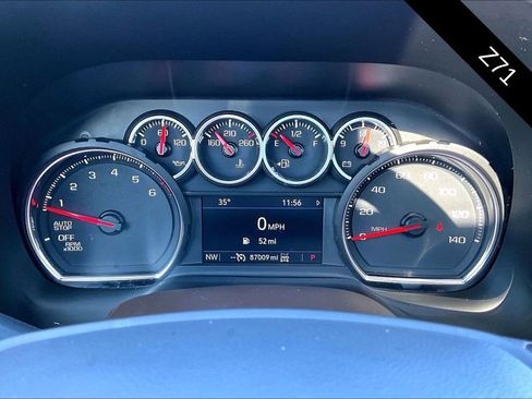 Used 2021 Chevrolet Tahoe Z71 w/ Z71 Signature Package image 13