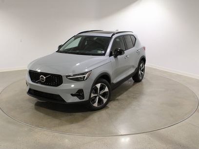 New 2026 Volvo XC40 B5 Plus w/ Protection Package Premier