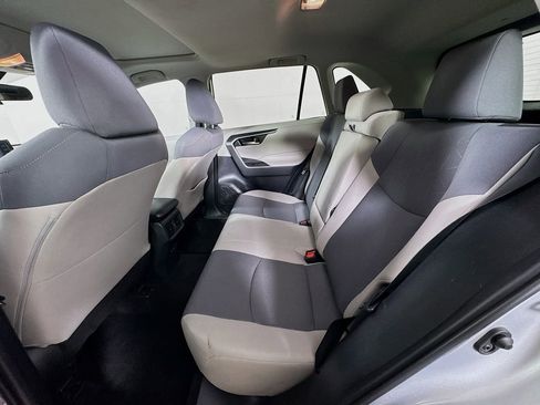 Used 2019 Toyota RAV4 XLE image 27