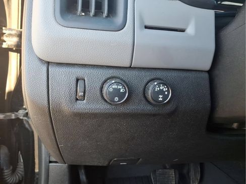 Used 2019 Chevrolet Colorado W/T w/ Custom Special Edition AWD/4WD image 17