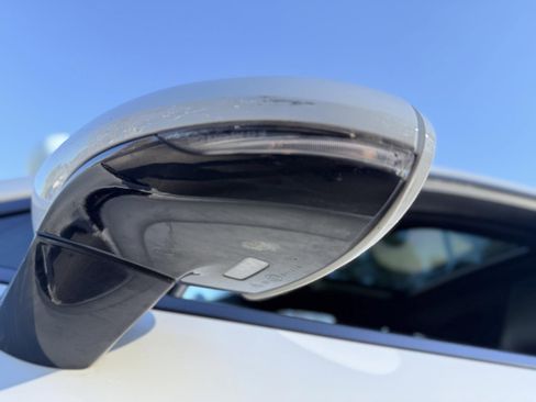 Used 2021 Porsche Panamera image 17