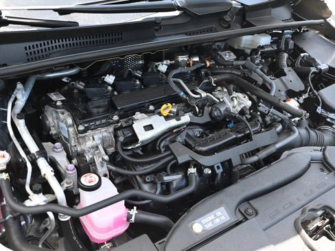 Used 2024 Toyota Prius LE FWD image 13