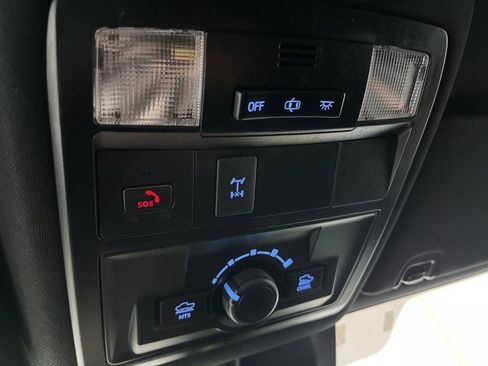 Used 2023 Toyota Tacoma TRD Off-Road image 15