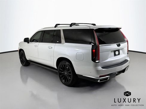 Used 2024 Cadillac Escalade ESV Premium Luxury w/ Performance Package AWD/4WD image 8