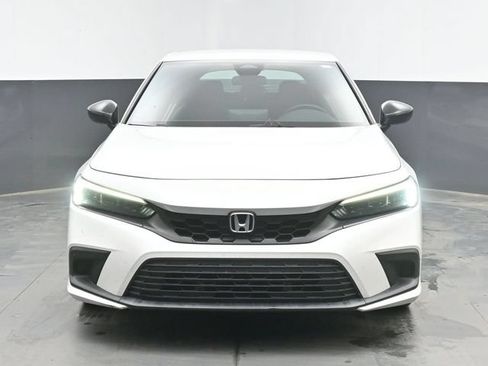 Used 2023 Honda Civic Sport image 3
