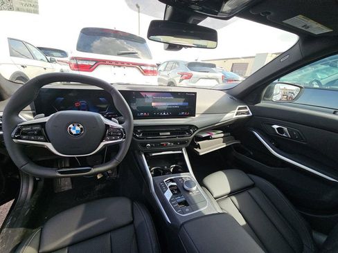Used 2025 BMW 330i xDrive Sedan image 16