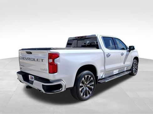 Certified 2025 Chevrolet Silverado 1500 High Country w/ High Country Premium Package AWD/4WD image 5