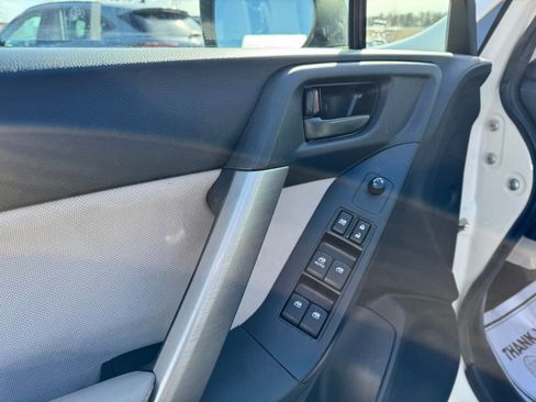 Used 2016 Subaru Forester 2.5i Premium image 13