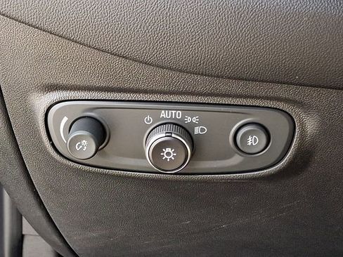 Used 2020 Chevrolet Equinox LT FWD image 24