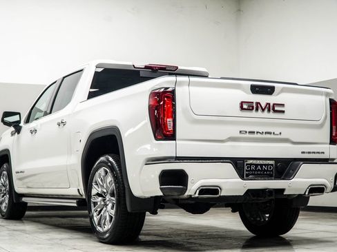 Used 2025 GMC Sierra 1500 Denali image 10