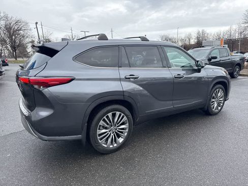 Used 2020 Toyota Highlander Platinum image 24