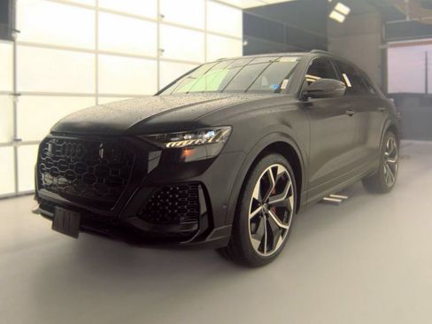 Used 2022 Audi RS Q8 AWD/4WD image 2