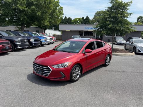 Used 2017 Hyundai Elantra Value Edition FWD image 13
