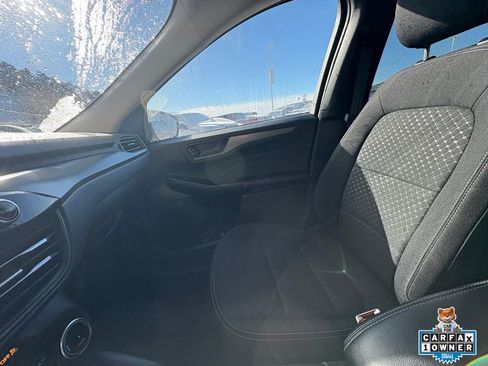 Used 2025 Ford Escape Active image 2