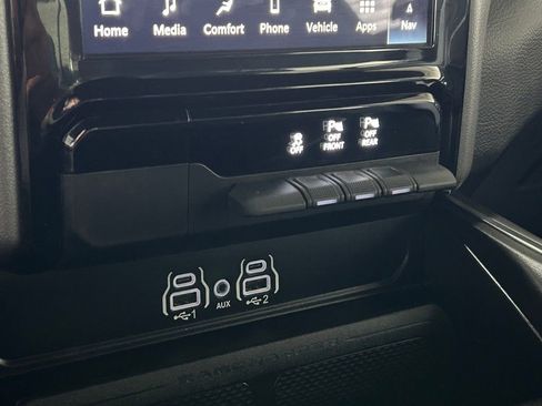Used 2025 RAM 1500 Big Horn image 21