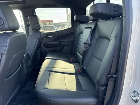 New 2026 GMC Canyon Elevation w/ Convenience Package image 9