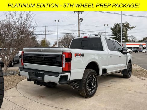 Used 2025 Ford F250 Platinum image 4