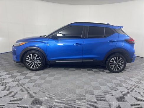 Used 2022 Nissan Kicks SR FWD image 29