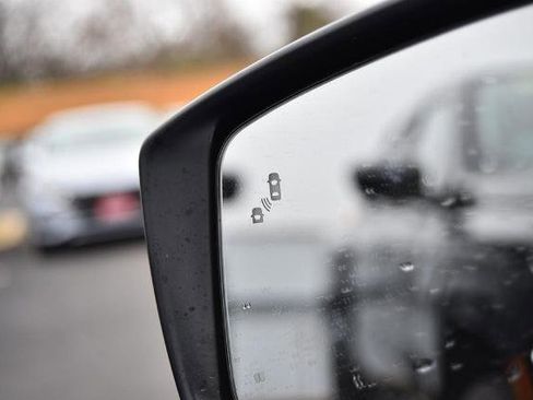 New 2025 Nissan Versa SV w/ Trunk Package image 10