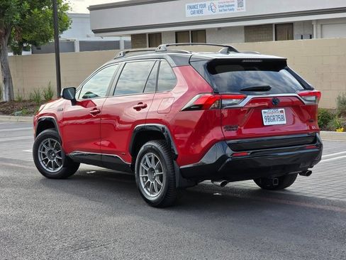 Used 2022 Toyota RAV4 XSE image 7