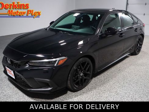 Used 2023 Honda Civic Sport image 1