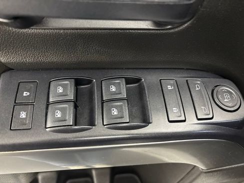 Used 2018 Chevrolet Silverado 1500 LT w/ Texas Edition AWD/4WD image 18
