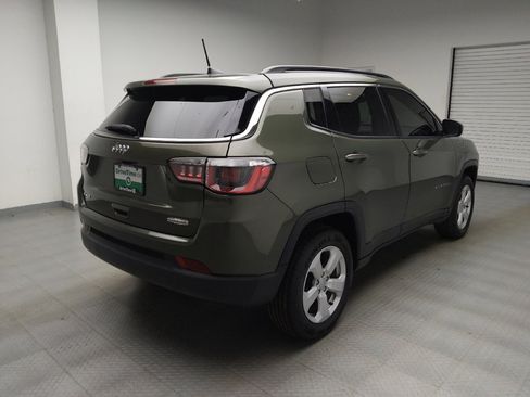 Used 2019 Jeep Compass Latitude w/ Cold Weather Group AWD/4WD image 9