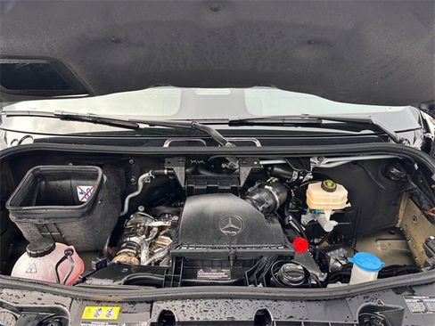 Used 2025 Mercedes-Benz Sprinter 2500 image 28